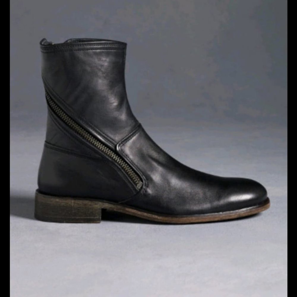 John Varvatos Rocker Twisted Zip Boots